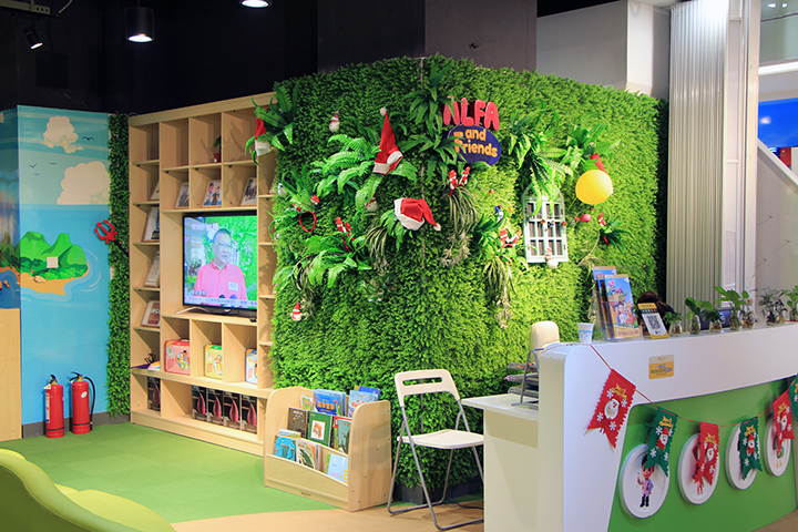 商場(chǎng)專(zhuān)柜仿真植物墻