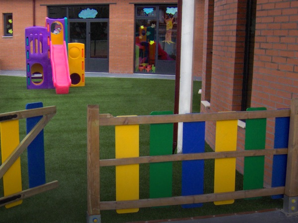 幼兒園活動場地人造草坪