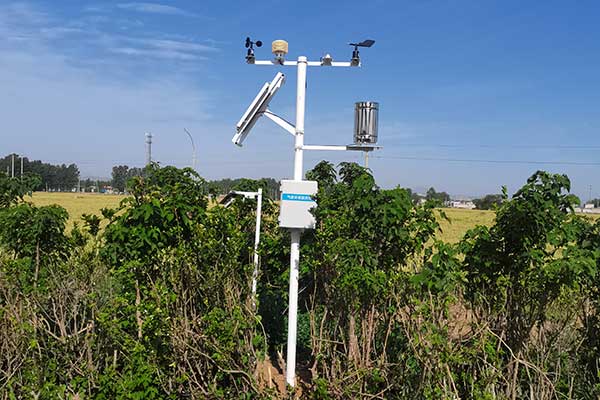 河南安陽(yáng)雙全村智慧農(nóng)業(yè)氣象站安裝　
