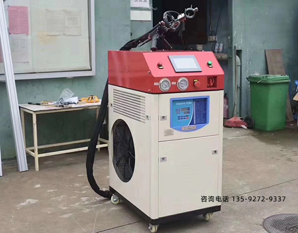 感應(yīng)加熱機(jī)一體機(jī) 感應(yīng)加熱機(jī)一體機(jī)